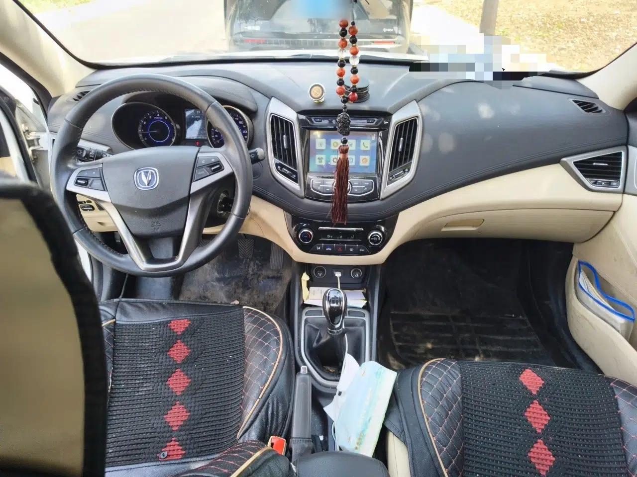 CHANGAN Eado 2016 1.6L Manual Fashion Edition — миниатюра 9