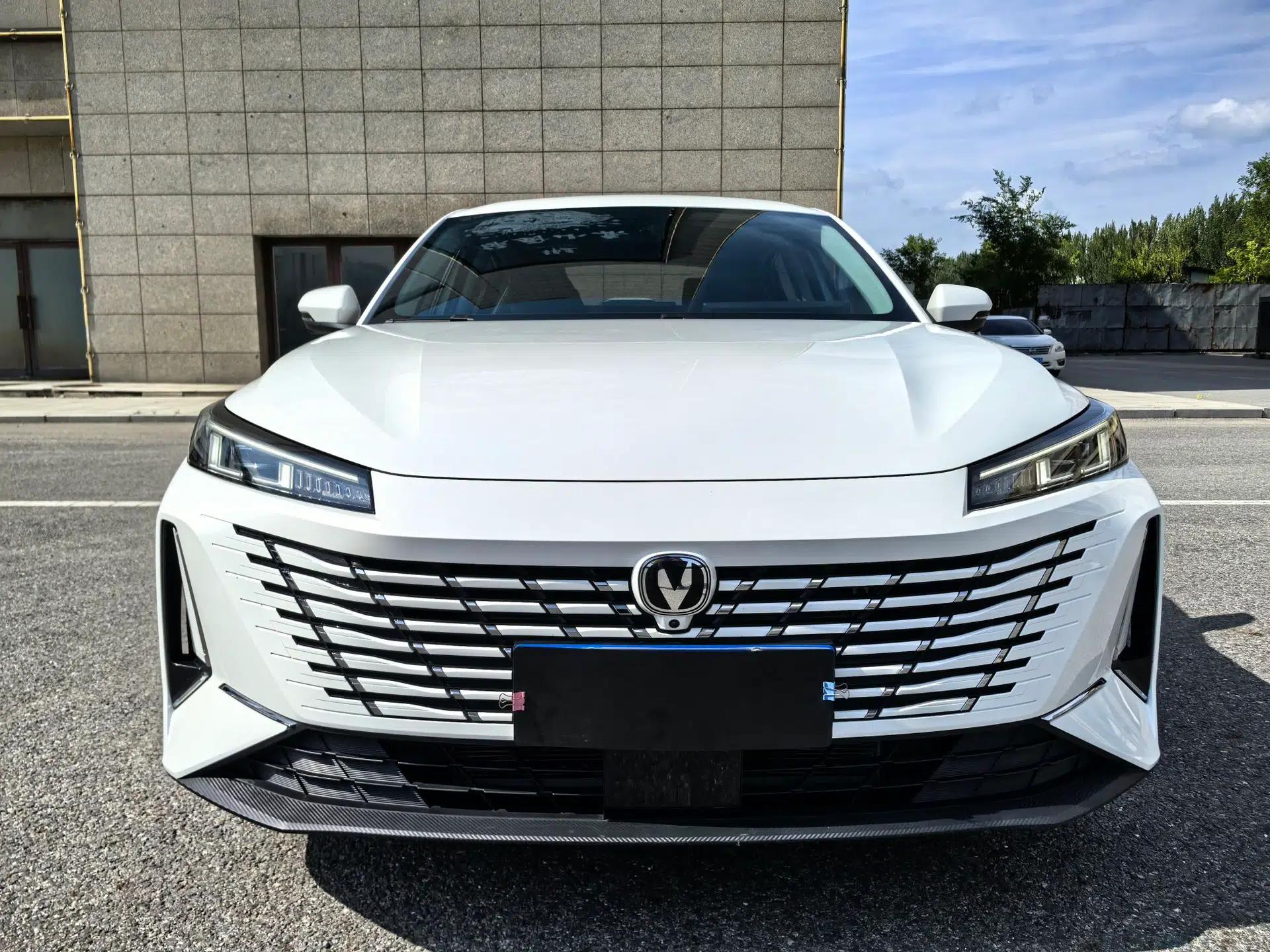CHANGAN Eado 2024 1.5T GDI Automatic Prestige Edition — миниатюра 12