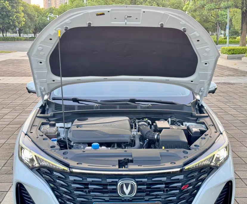 CHANGAN Eado 2023 Changan Edition PLUS Blue Whale NE 1.4T GDI DCT Prestige Version — миниатюра 14