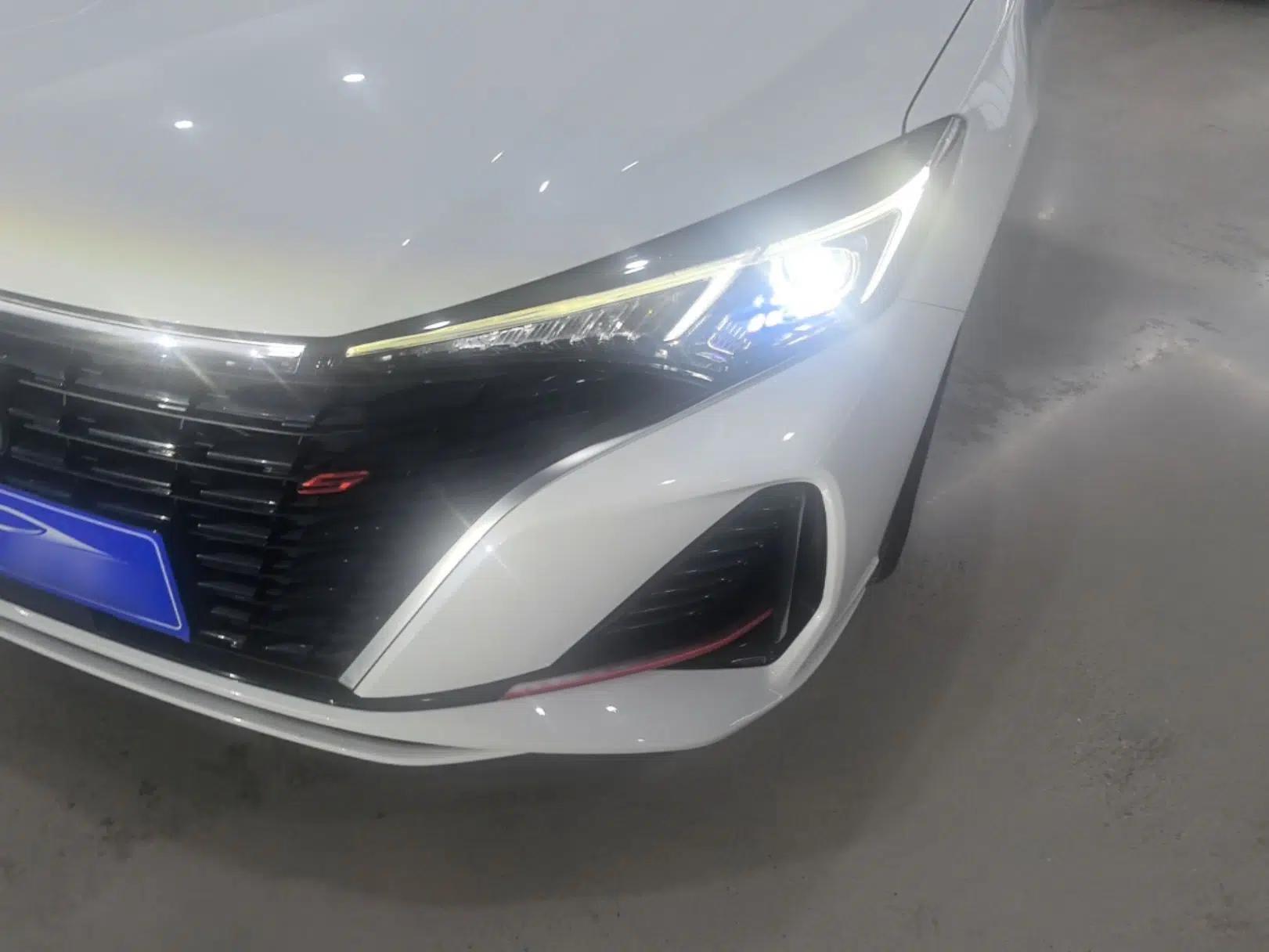 CHANGAN Eado 2022 PLUS Blue Whale NE 1.4T GDI DCT Prestige Edition — миниатюра 8