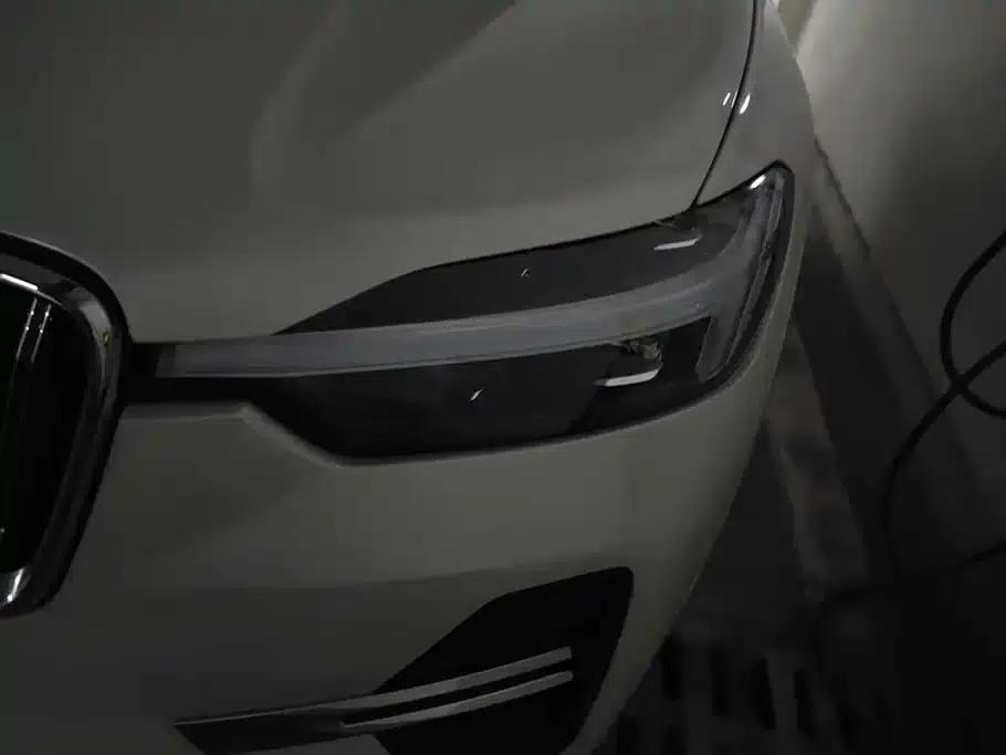2025 Volvo XC60 Plug-in Hybrid, Long Range AWD Inscription Luxury Edition — миниатюра 5