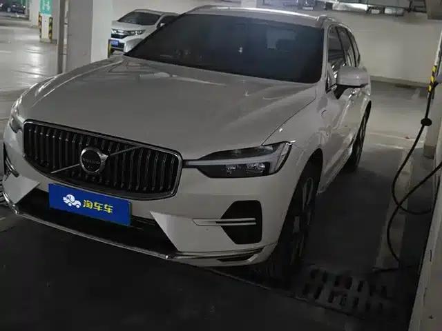 2025 Volvo XC60 Plug-in Hybrid, Long Range AWD Inscription Luxury Edition
