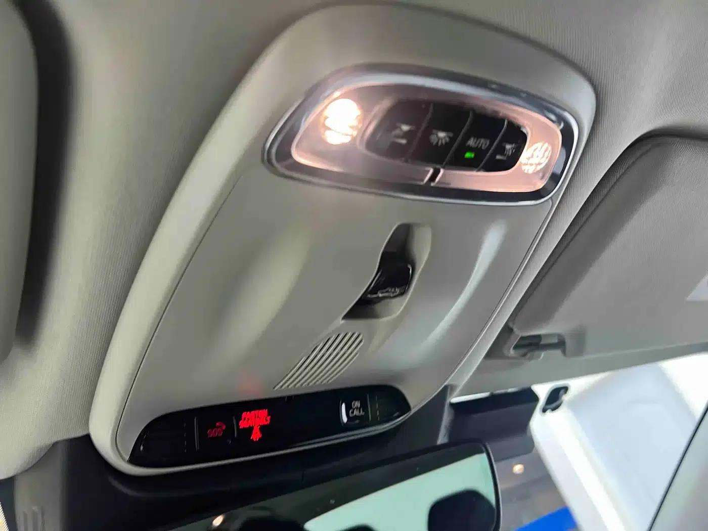 2020 Volvo S90 Plug-in Hybrid T8 E-Drive Hybrid Smart Luxury Edition — миниатюра 15