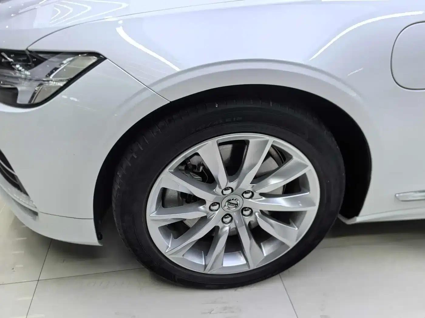 2020 Volvo S90 Plug-in Hybrid T8 E-Drive Hybrid Smart Luxury Edition — миниатюра 6