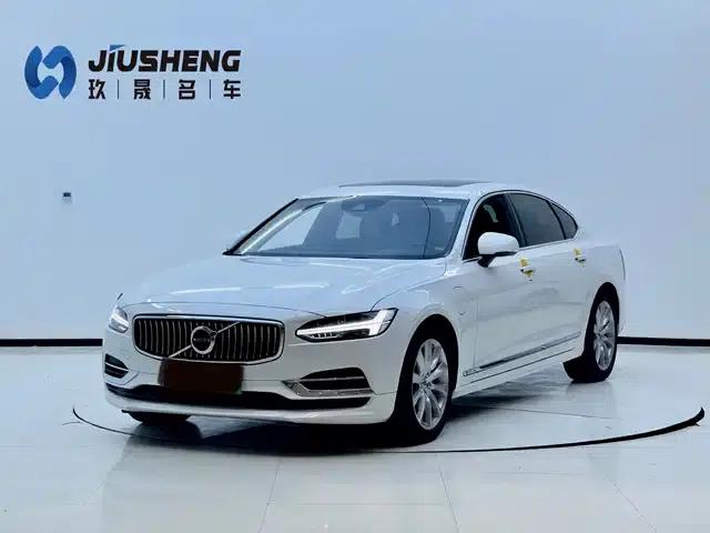2020 Volvo S90 Plug-in Hybrid T8 E-Drive Hybrid Smart Luxury Edition