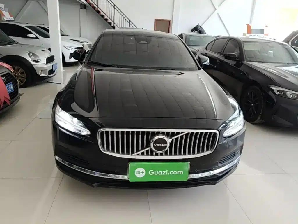 2024 Volvo S90 Plug-in Hybrid, All-Wheel Drive, Long Range, Smart Luxury Edition — миниатюра 3