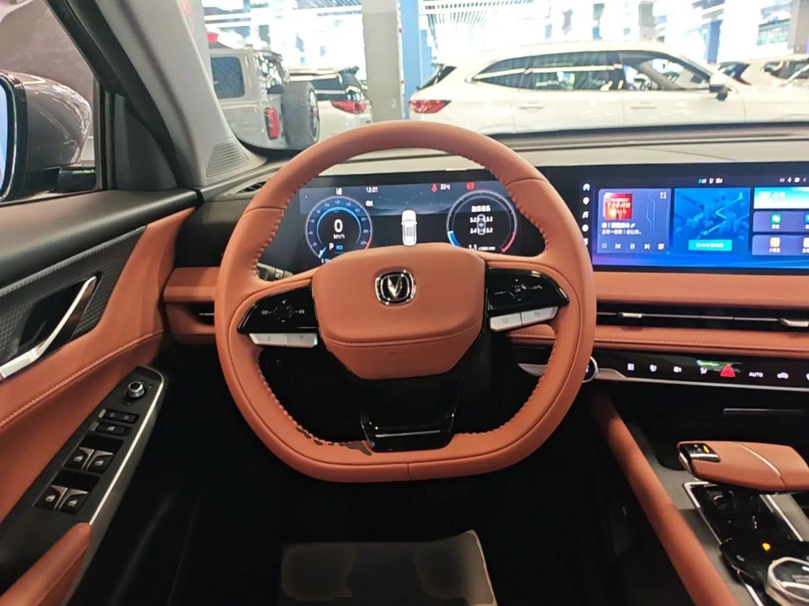CHANGAN CS75 PLUS 2023 3rd Generation 1.5T Automatic Prestige Model — миниатюра 13