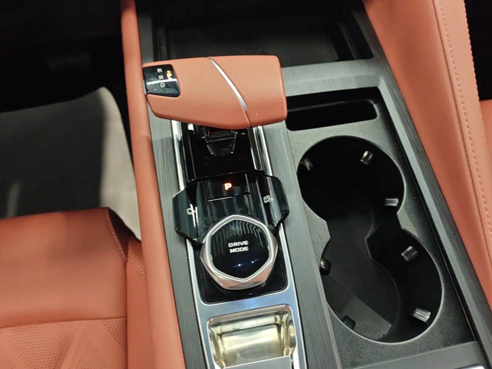 CHANGAN CS75 PLUS 2023 3rd Generation 1.5T Automatic Prestige Model — миниатюра 16