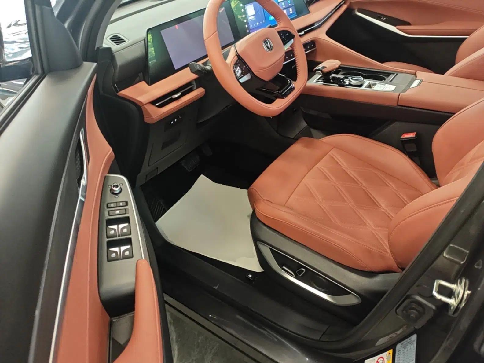 CHANGAN CS75 PLUS 2023 3rd Generation 1.5T Automatic Prestige Model — миниатюра 18