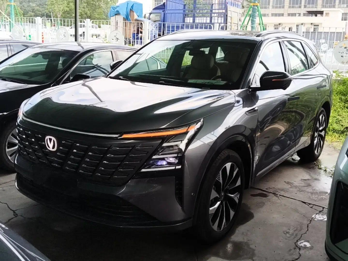 CHANGAN CS75 PLUS 2025 4th Generation UItra 2.0T New Blue Whale Smart Intelligent Powertrain Version — миниатюра 1