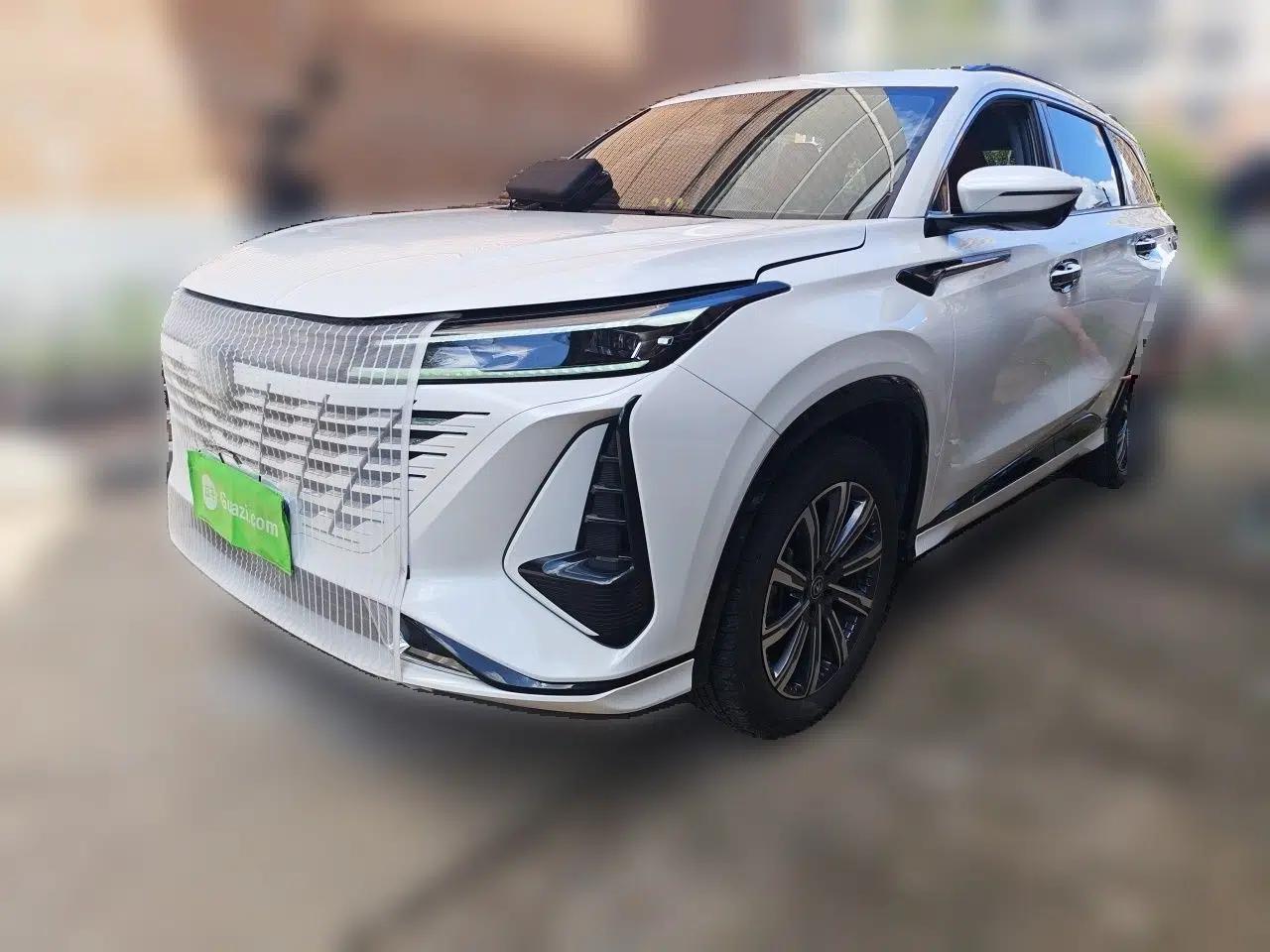 CHANGAN CS75 PLUS 2023 3rd Generation 1.5T Automatic Prestige Model — миниатюра 1