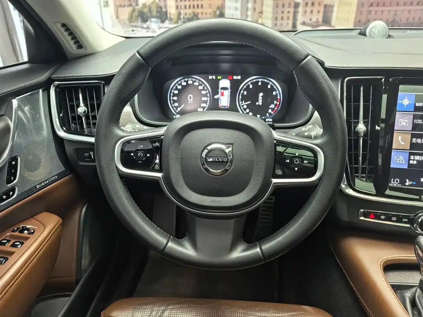 2017 Volvo V90 Cross Country T5 AWD Ultimate Edition — миниатюра 16