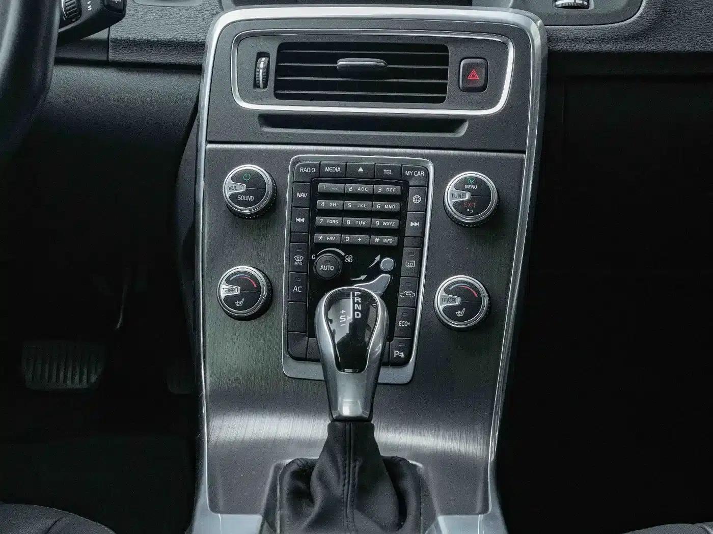 2016 Volvo V60 T5 Smart Edition — миниатюра 16