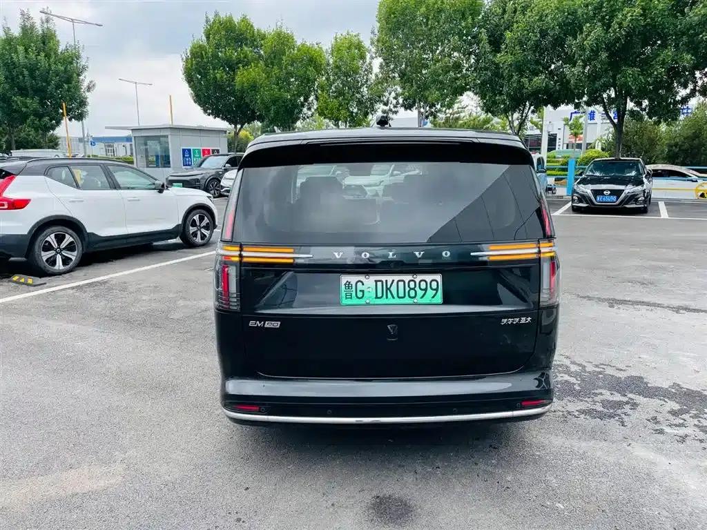 Volvo EM90 2025 Ultra 6-seater — миниатюра 5