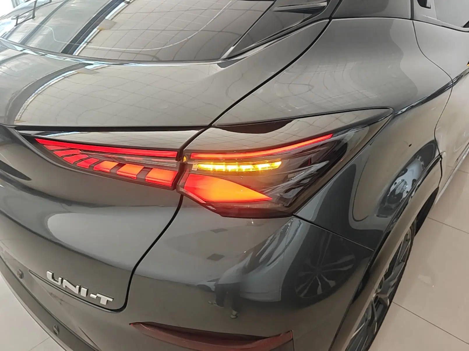 CHANGAN UNI-T 2023 Second-Generation 1.5T Prestige Model — миниатюра 9