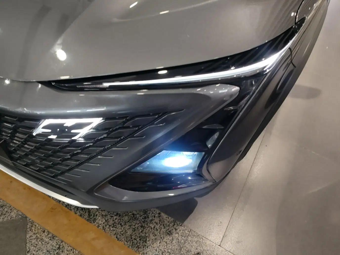 CHANGAN UNI-T 2022 1.5T Flagship Edition — миниатюра 8