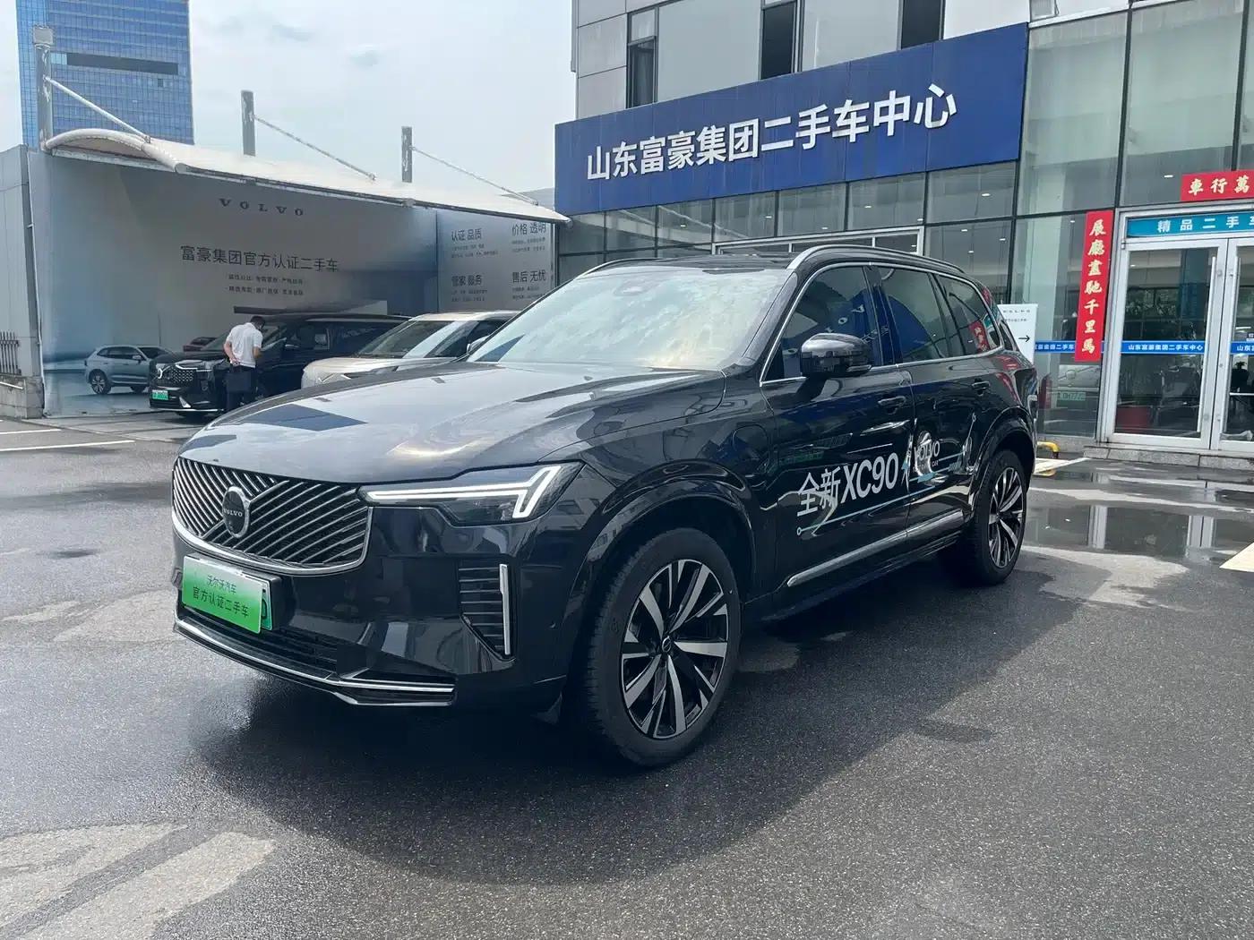 2025 Volvo XC90 Plug-in Hybrid Facelift T8 Luxury 7-Seater — миниатюра 1