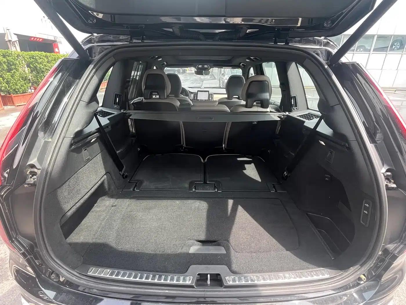 2025 Volvo XC90 Plug-in Hybrid Facelift T8 Luxury 7-Seater — миниатюра 12