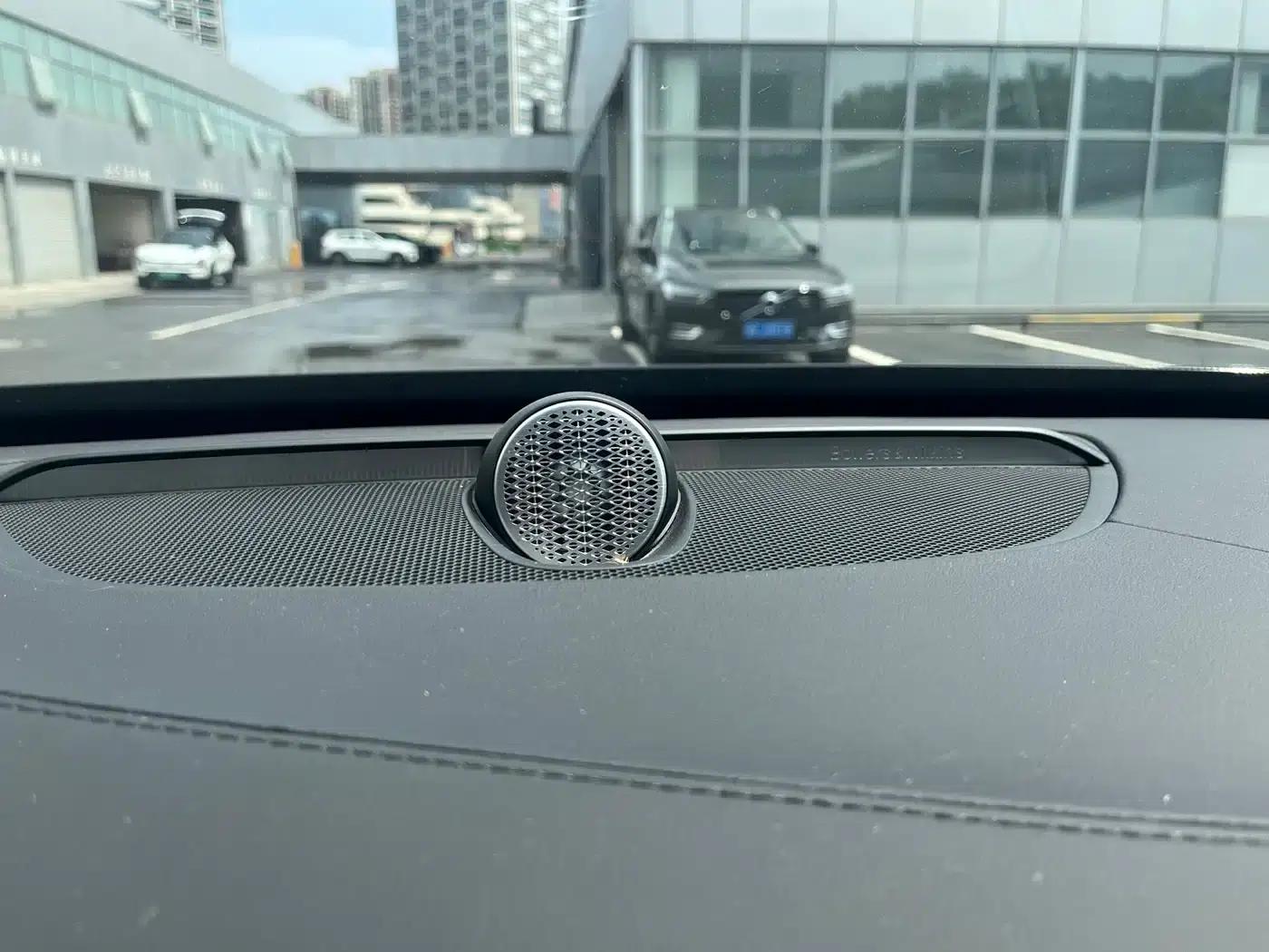 2025 Volvo XC90 Plug-in Hybrid Facelift T8 Luxury 7-Seater — миниатюра 13