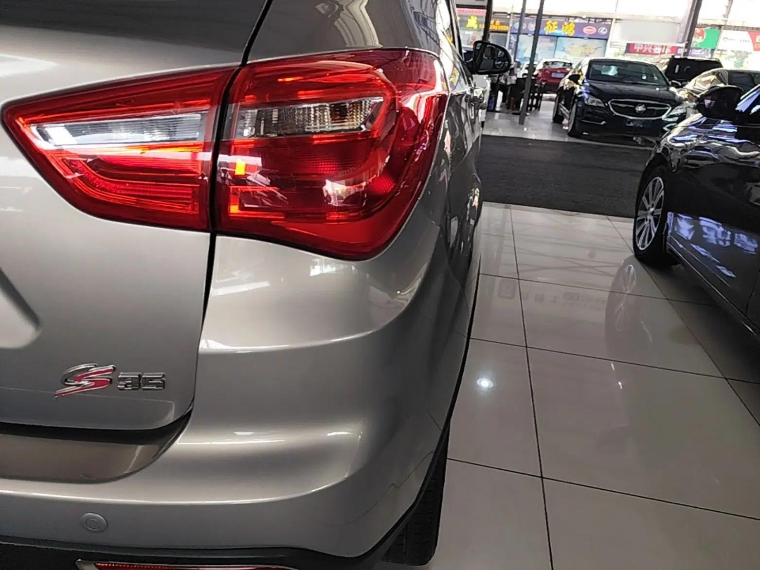 CHANGAN CS35 2017 1.6L Automatic Luxury Model — миниатюра 14