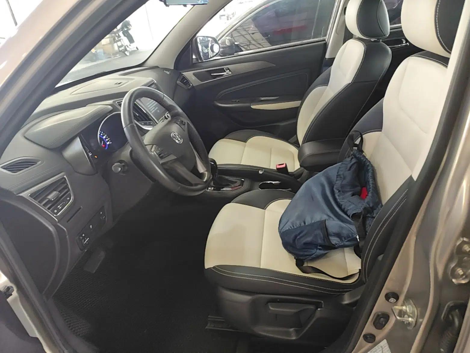 CHANGAN CS35 2017 1.6L Automatic Luxury Model — миниатюра 22
