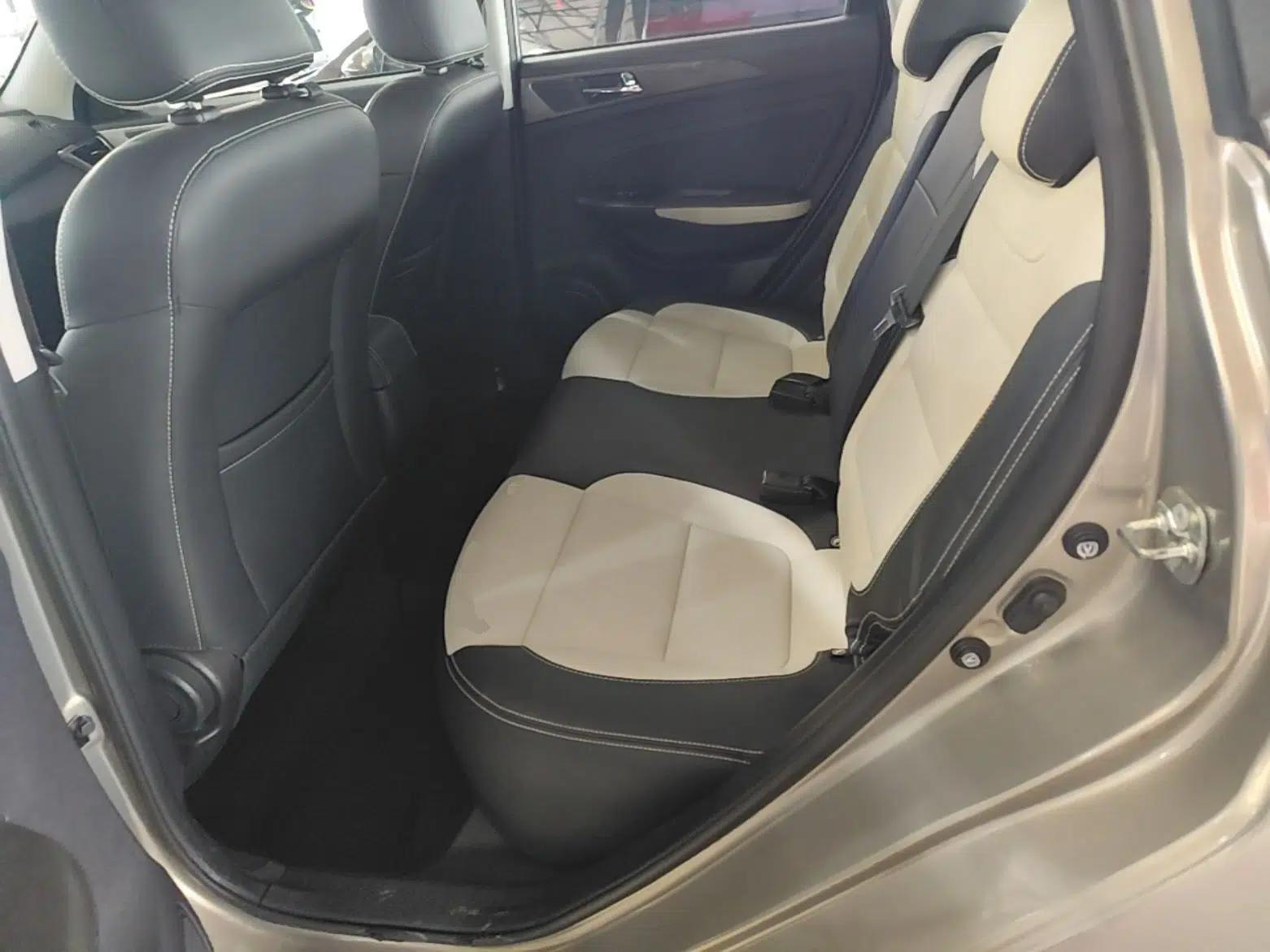 CHANGAN CS35 2017 1.6L Automatic Luxury Model — миниатюра 25