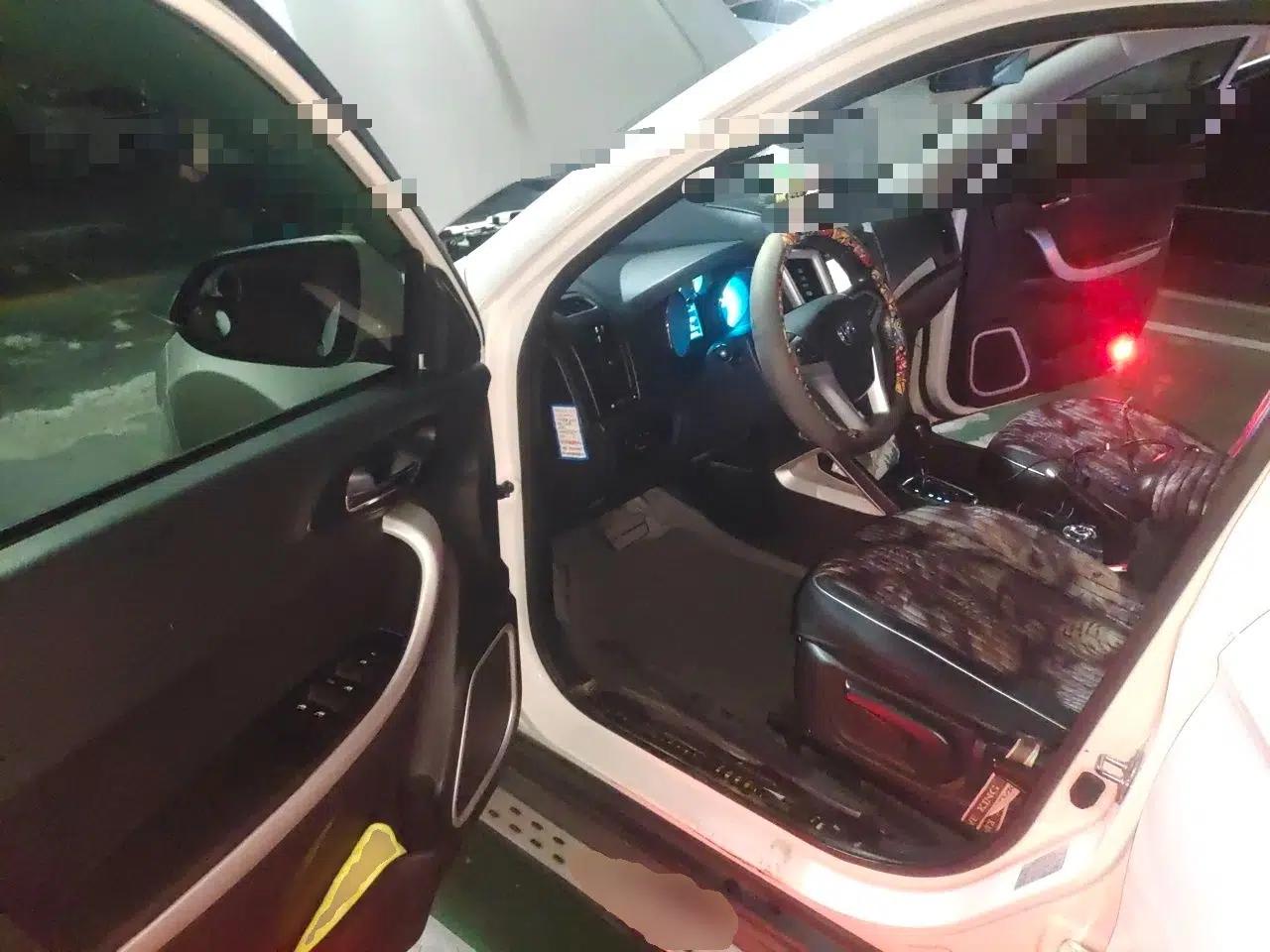 CHANGAN CS35 2015 1.6L Automatic Luxury Model China IV Standard — миниатюра 16