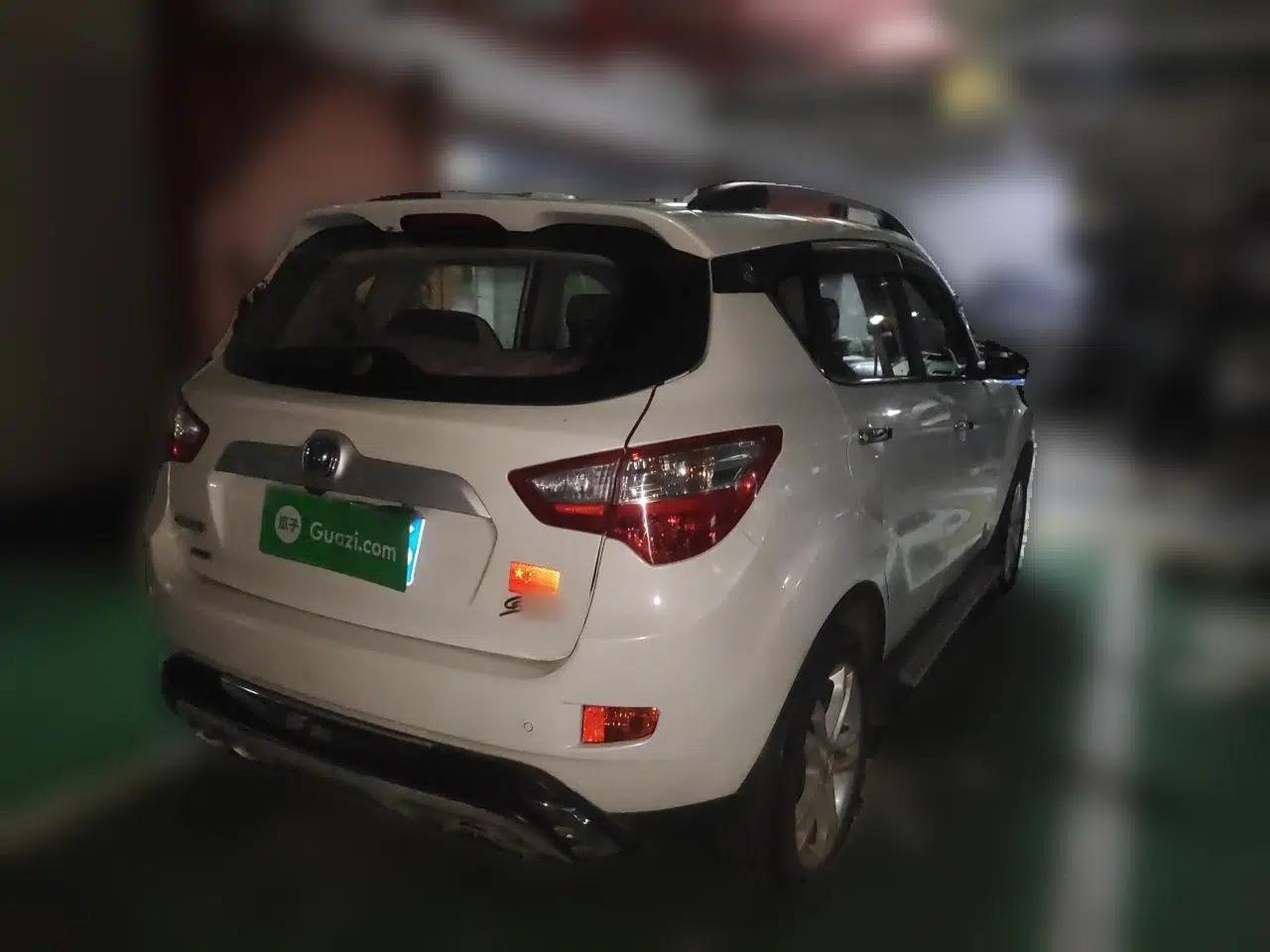 CHANGAN CS35 2015 1.6L Automatic Luxury Model China IV Standard — миниатюра 6