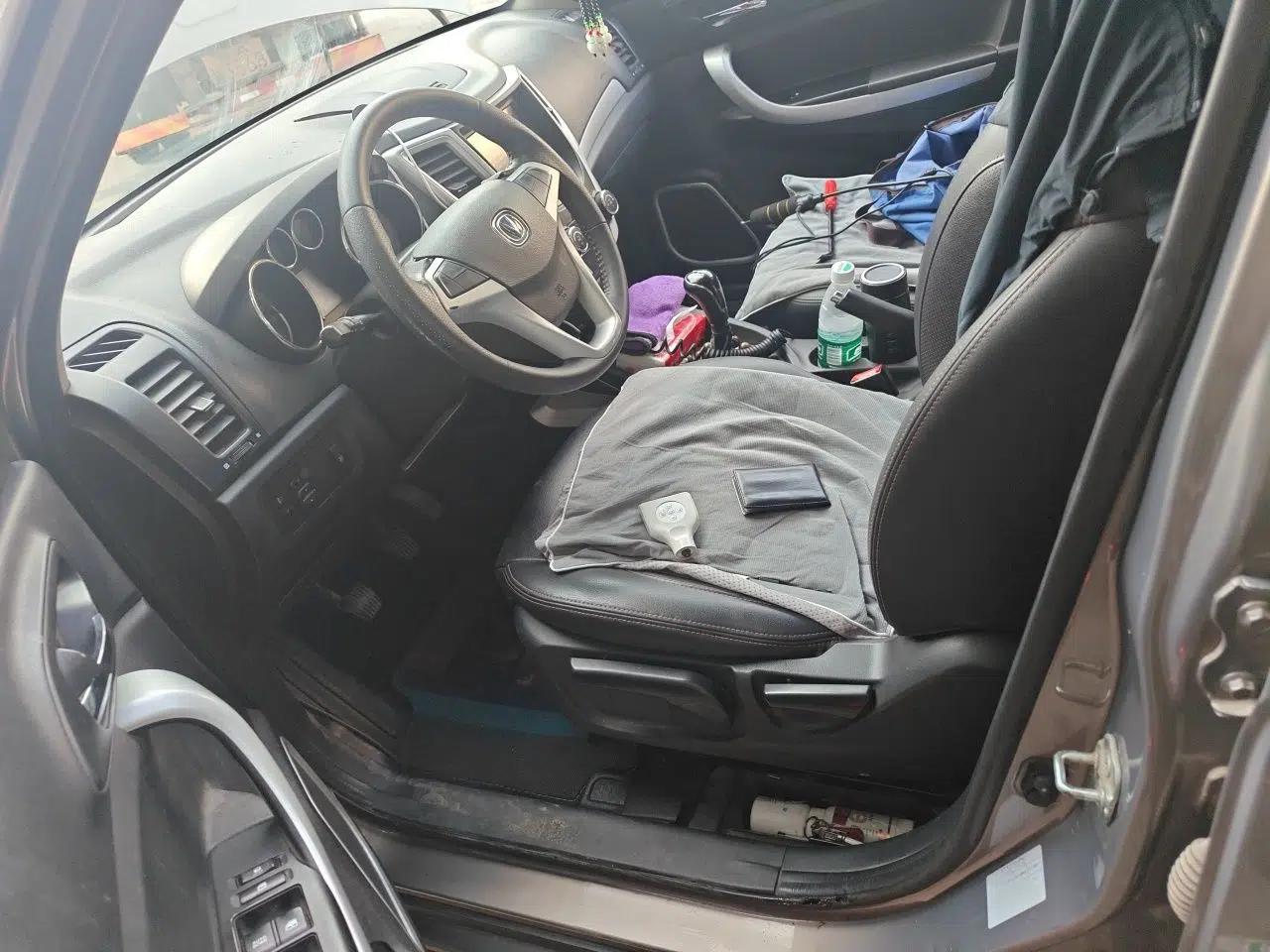 CHANGAN CS35 2016 1.6L Manual Luxury Model China IV Standard — миниатюра 15