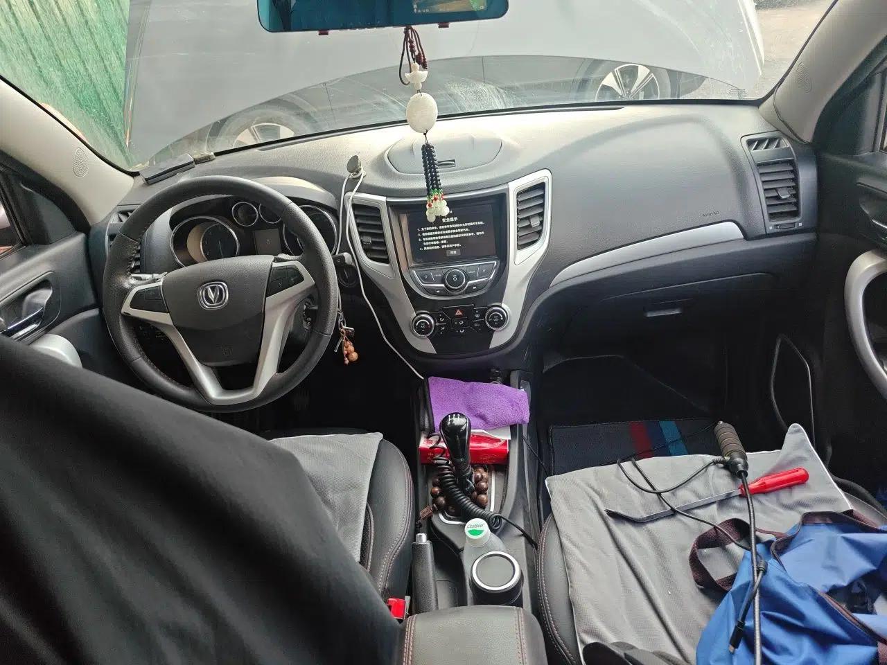 CHANGAN CS35 2016 1.6L Manual Luxury Model China IV Standard — миниатюра 9