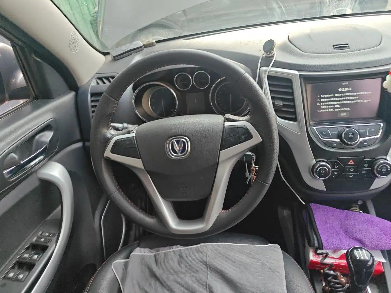 CHANGAN CS35 2016 1.6L Manual Luxury Model China IV Standard — миниатюра 10