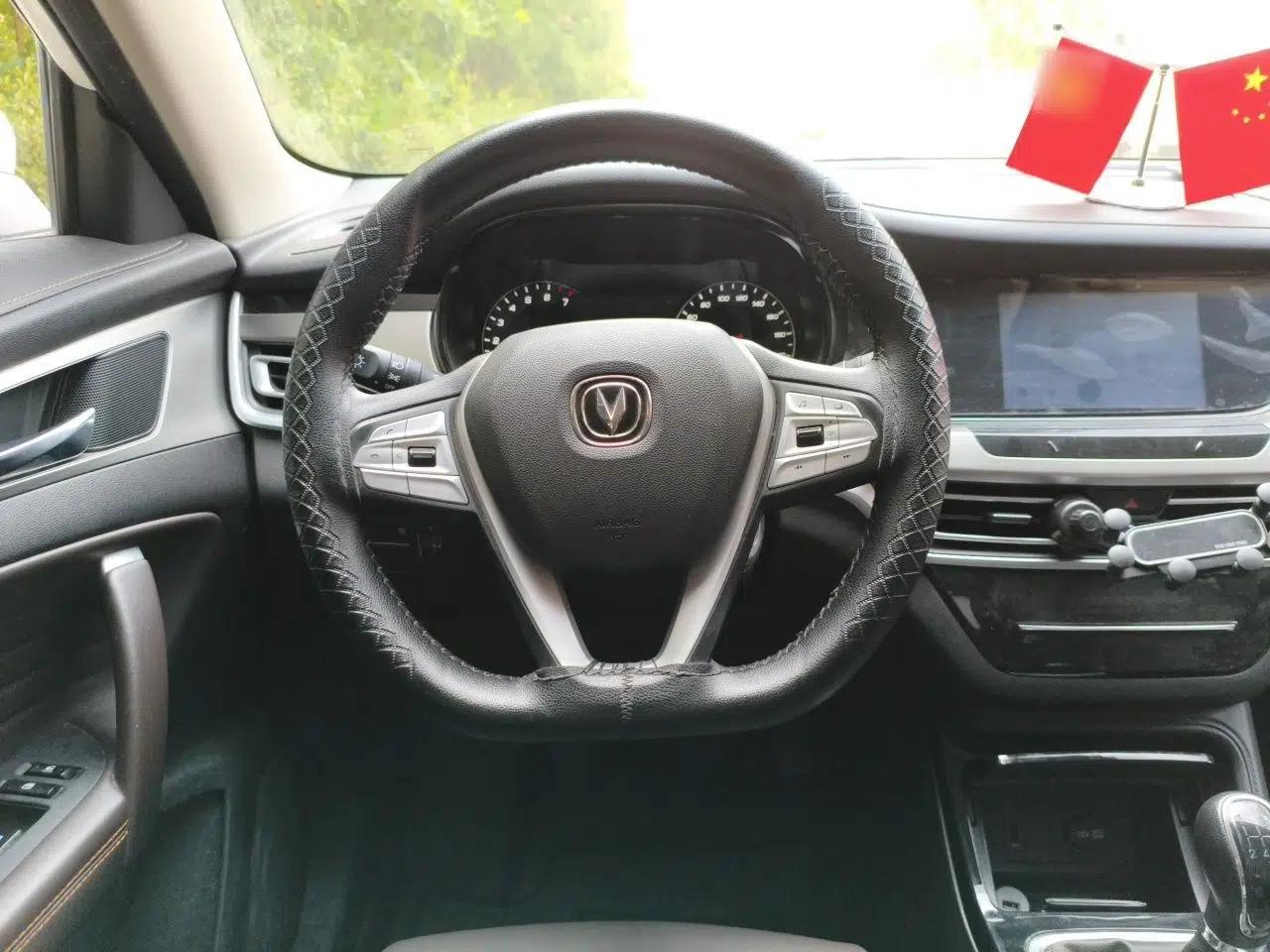 CHANGAN CS35PLUS 2019 1.6L Manual E-Link Upgrade Edition — миниатюра 10