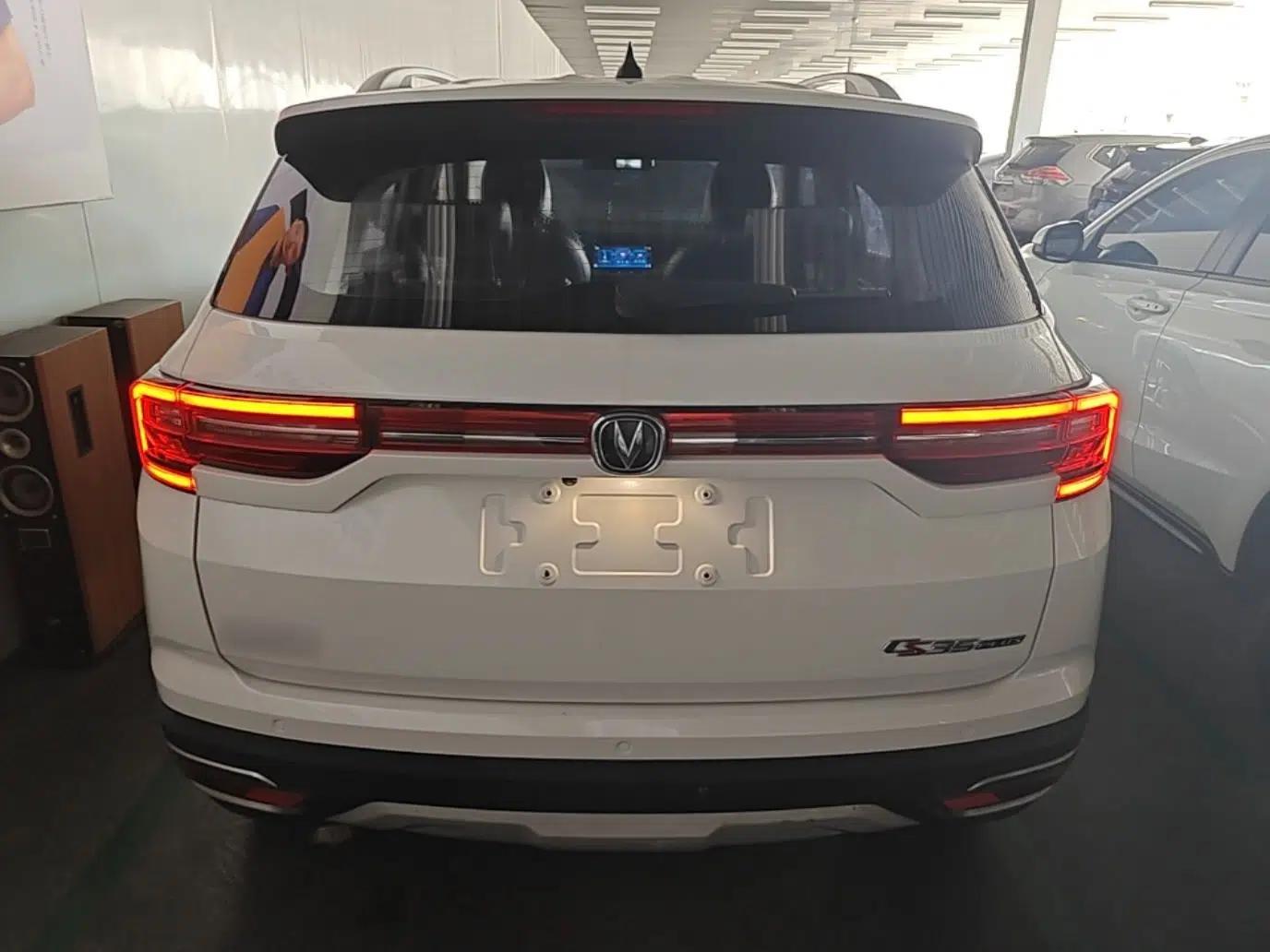 CHANGAN CS35PLUS 2019 1.6L Manual Chuanlian Edition — миниатюра 5