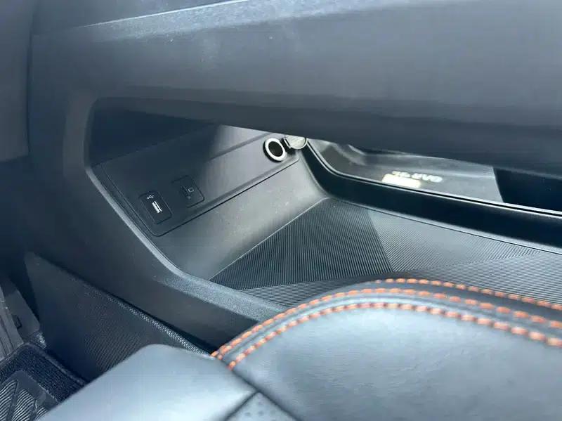 Changan UNI-V 2024 1.5T Premium Edition — миниатюра 12