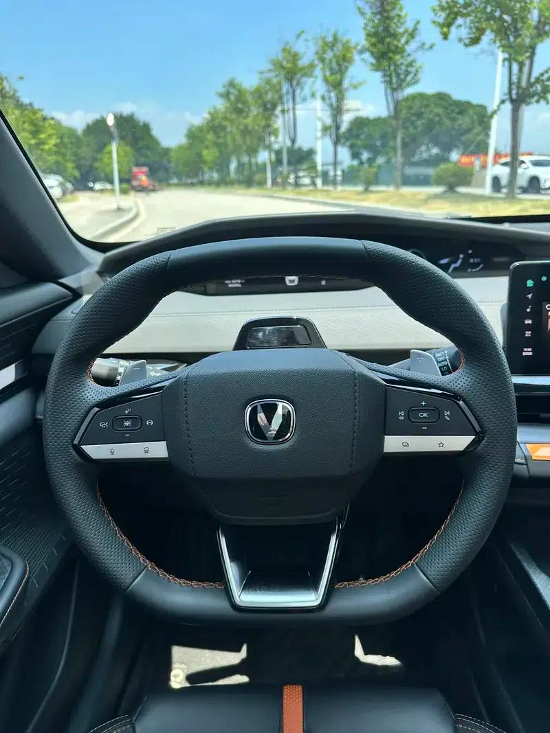 Changan UNI-V 2024 1.5T Premium Edition — миниатюра 13