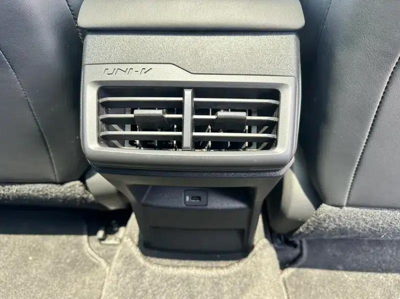 Changan UNI-V 2024 1.5T Premium Edition — миниатюра 18