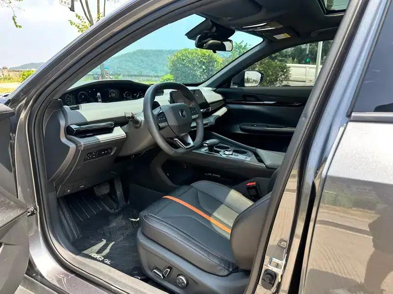 Changan UNI-V 2024 1.5T Premium Edition — миниатюра 24