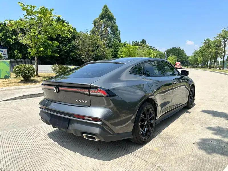 Changan UNI-V 2024 1.5T Premium Edition — миниатюра 7