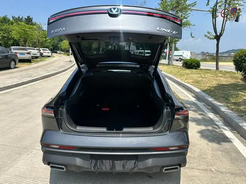 Changan UNI-V 2024 1.5T Premium Edition — миниатюра 9