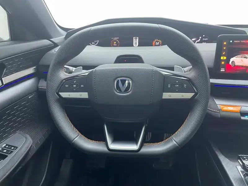 Changan UNI-V 2022 2.0T Leading Speed Edition — миниатюра 16