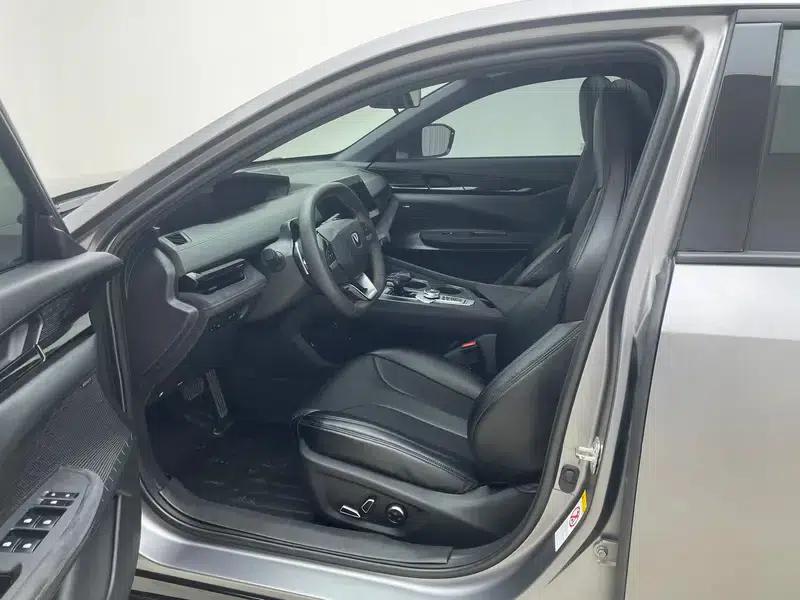 Changan UNI-V 2022 2.0T Leading Speed Edition — миниатюра 17