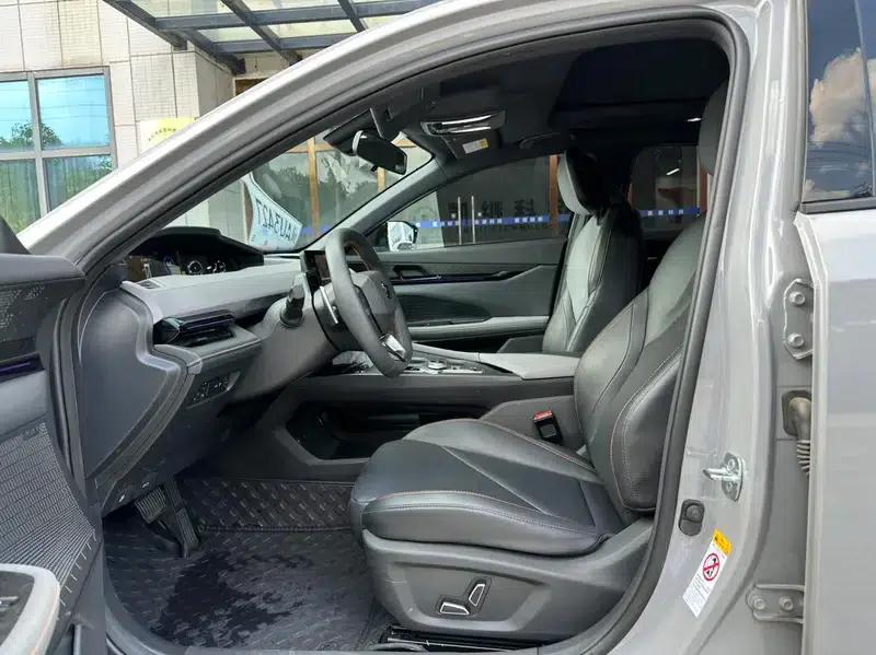 Changan UNI-V 2022 1.5T Premium Edition — миниатюра 11