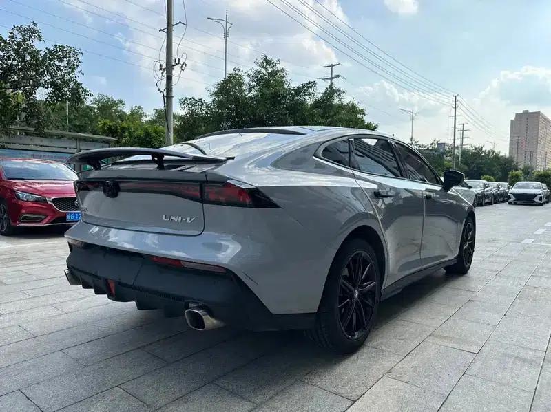 Changan UNI-V 2022 1.5T Premium Edition — миниатюра 7
