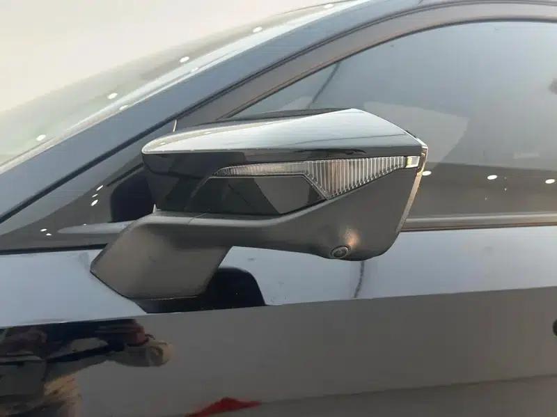 Changan UNI-V 2024 1.5T Premium Edition — миниатюра 11