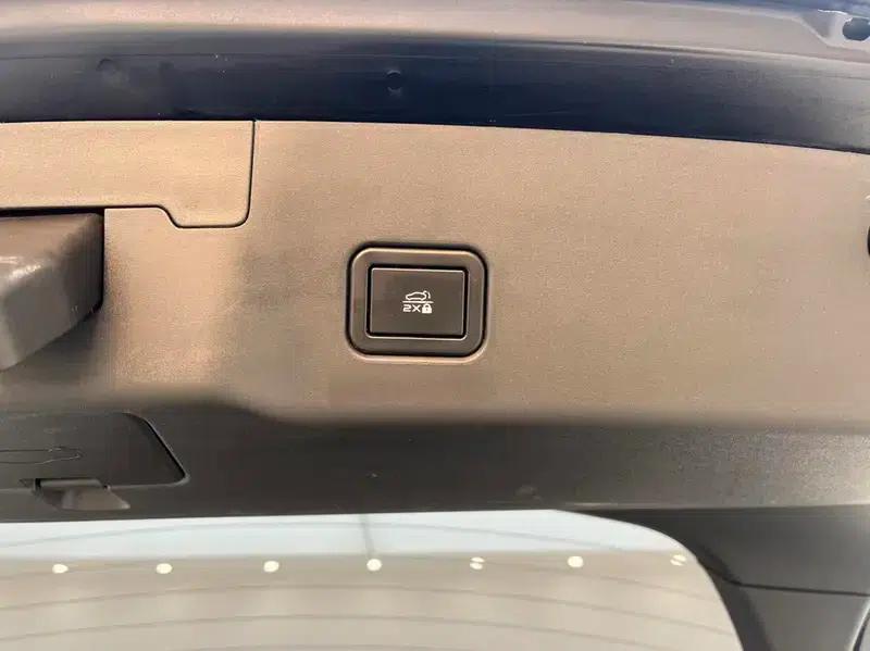 Changan UNI-V 2024 1.5T Premium Edition — миниатюра 14