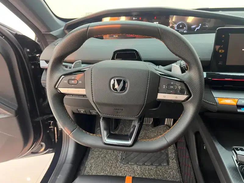 Changan UNI-V 2024 1.5T Premium Edition — миниатюра 20