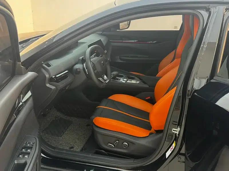Changan UNI-V 2024 1.5T Premium Edition — миниатюра 21