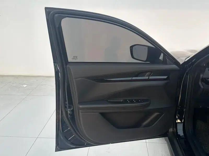 Changan UNI-V 2024 1.5T Premium Edition — миниатюра 23