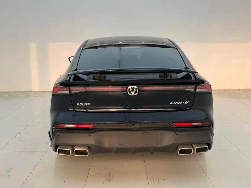 Changan UNI-V 2024 1.5T Premium Edition — миниатюра 5