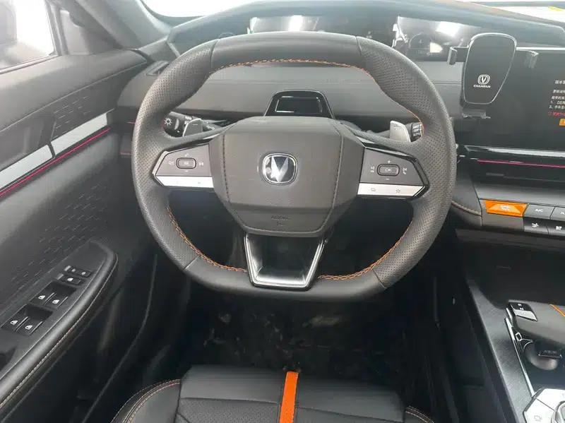 Changan UNI-V 2024 1.5T Premium Edition — миниатюра 17